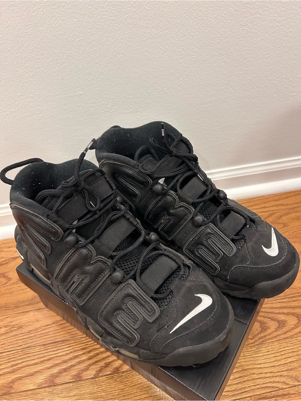 NikexSupreme Uptempo Sneakers